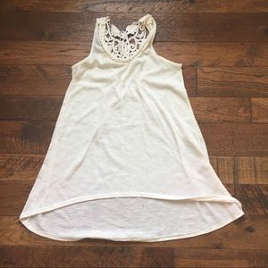 White patterned tank top